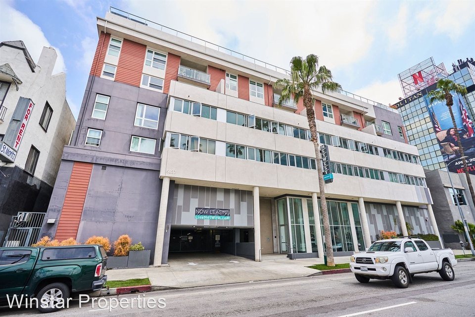 Sunset Boulevard Apartment Building in Hollywood Sells for 27.6% Discount